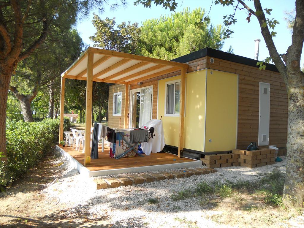 Camping Paradiso Πέζαρο Δωμάτιο φωτογραφία